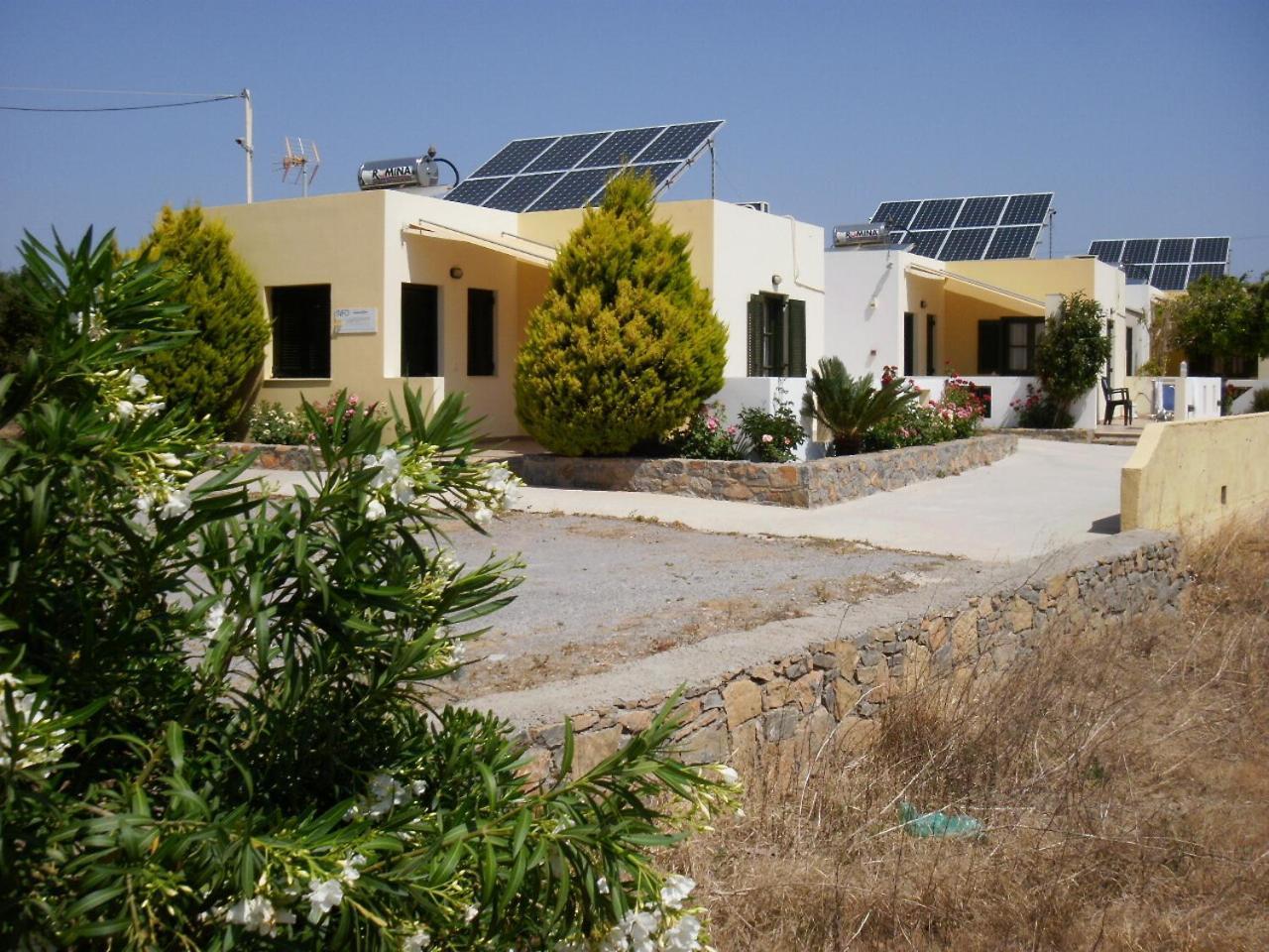 Rousolakos Pool Apartments Palekastro Bagian luar foto